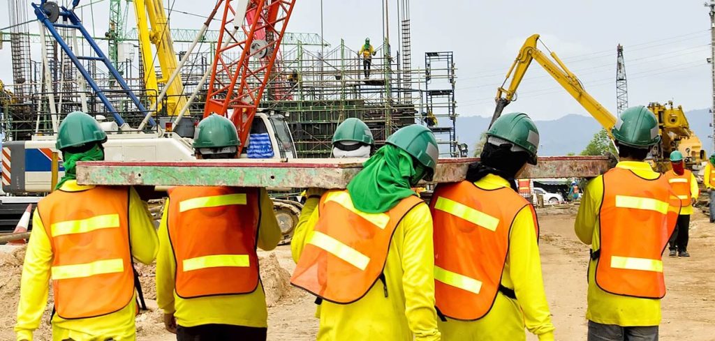 Dont underpay workers at construction sites, developer urges colleagues