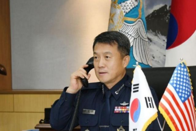 South Koreas Air force chief resigns after death of female officer