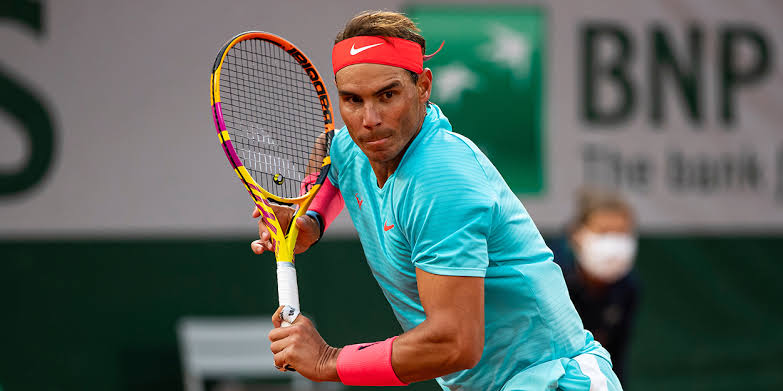 Nadal moves into Paris Masters quarter-finals