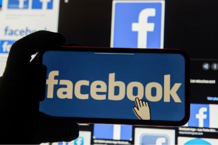 South Korea fines Facebook .1m for sharing user info