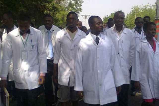 FG, striking doctors sign fresh agreement to end action